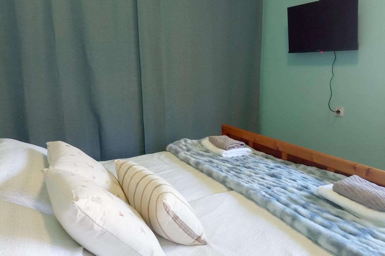 Sobe Zimmer Rooms Zivcic 카를로바츠 외부 사진